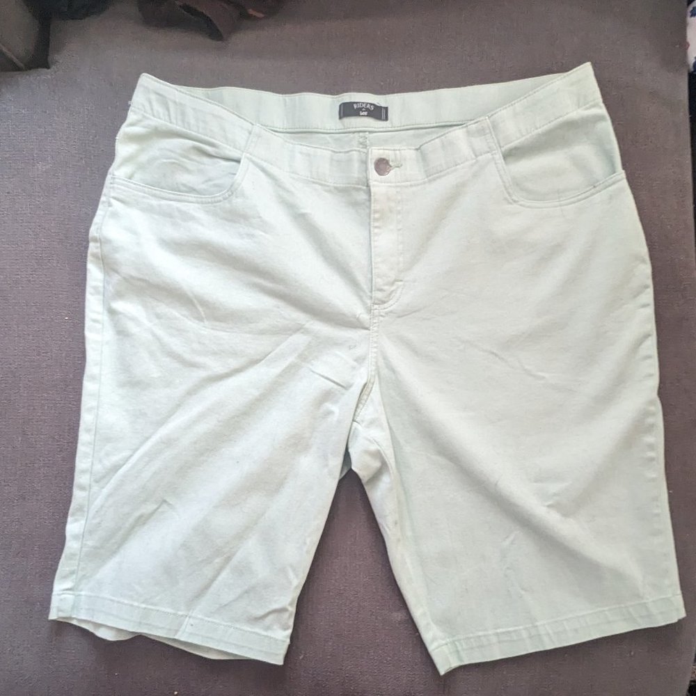 Riders by Lee Bermuda Mint Green Shorts